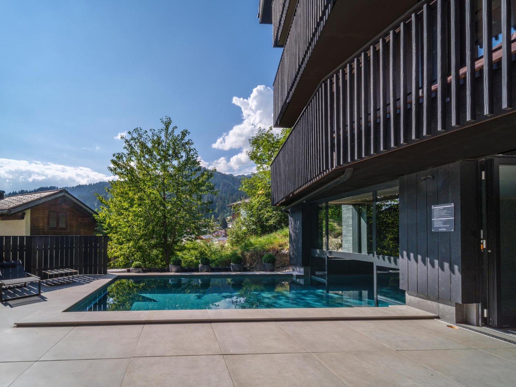 Black Summit Boutique Resort Laax Extérieur photo