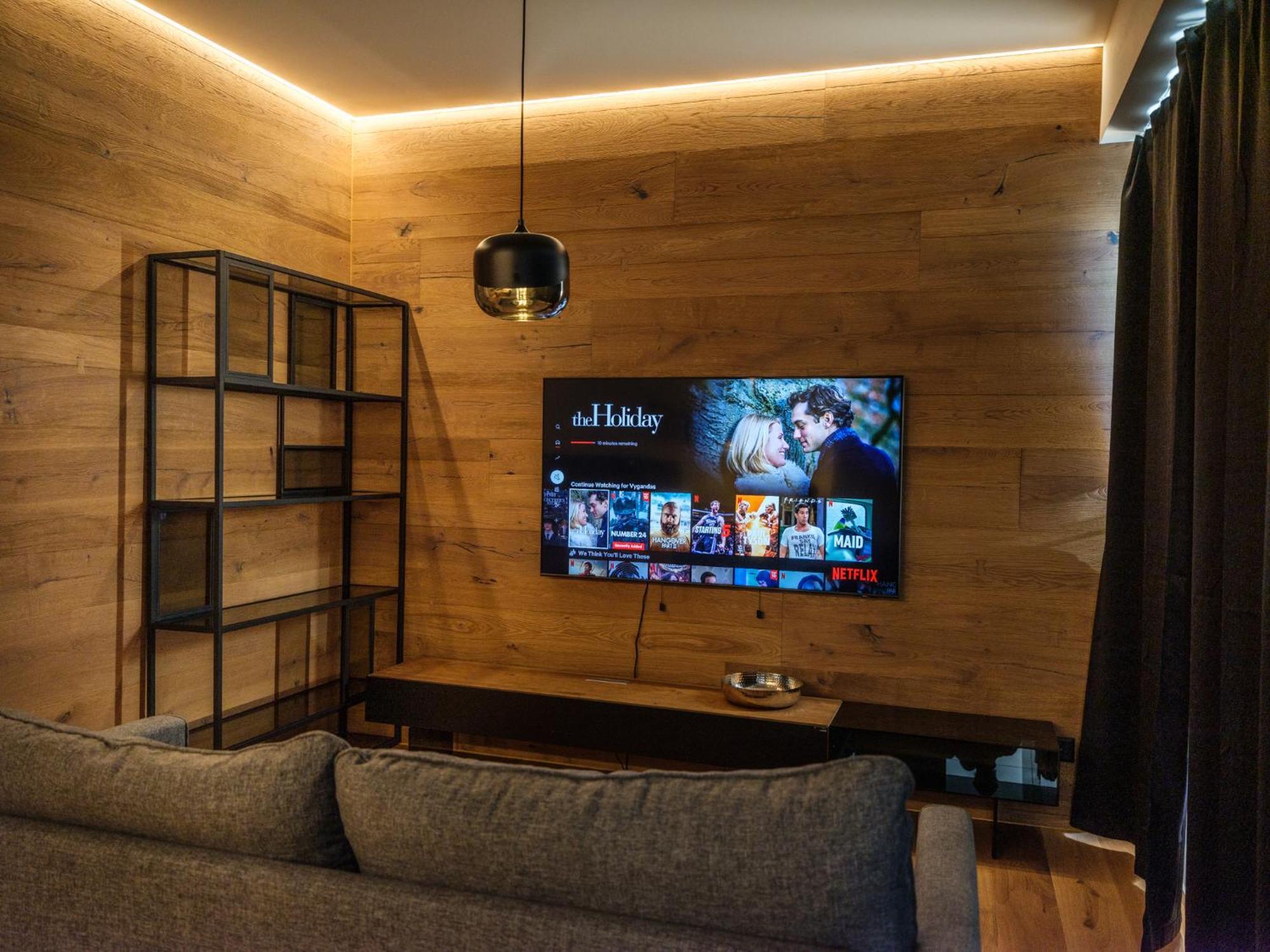 Black Summit Boutique Resort Laax Extérieur photo